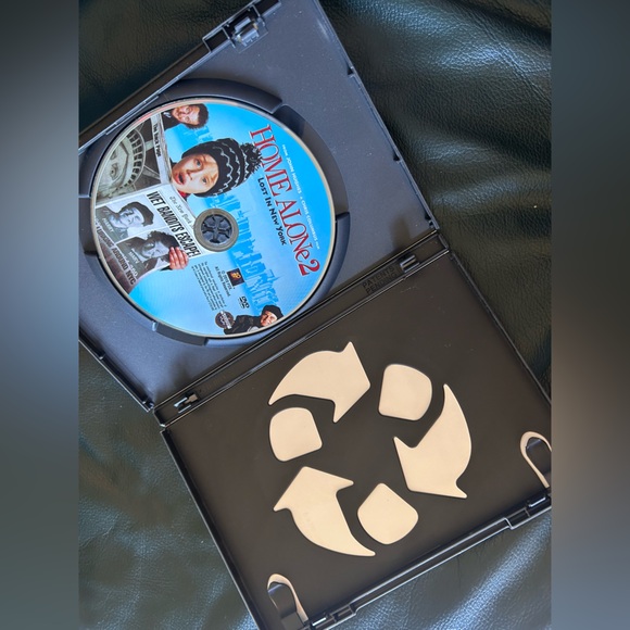 (10/$20) Home Alone 2 Lost in New York DVD - Picture 3 of 5